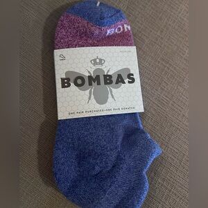 BOMBAS women's ankle socks.
